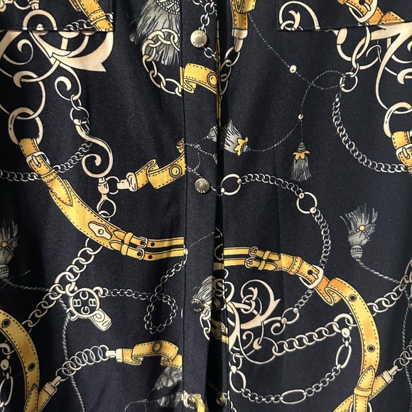 BCBGMAXAZRIA Stylish Size Medium Womens stretchy Shirt - Picture 4 of 10